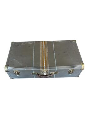 BIG Hardcase Suitcase Grey/Brown Rusty/scratched VTG Man Cave, under Bed Storage